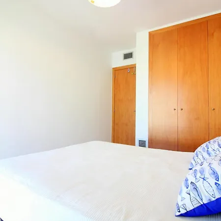En Roses: Primera Linea De Mar, Piscina, Aire Acondicionado, Parking - Es-228-87 Apartament *
