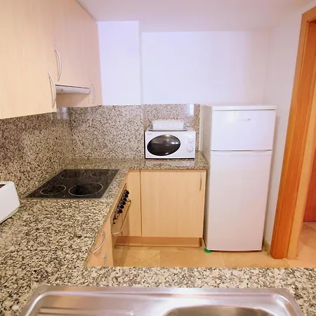 Apartament En Roses: Primera Linea De Mar, Piscina, Aire Acondicionado, Parking - Es-228-87 Roses
