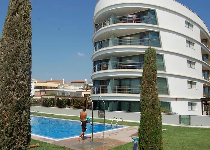 Apartament En Roses: Primera Linea De Mar, Piscina, Aire Acondicionado, Parking - Es-228-87