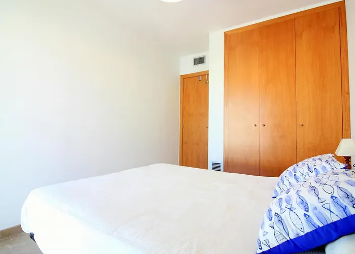 En Roses: Primera Linea De Mar, Piscina, Aire Acondicionado, Parking - Es-228-87 Apartament *