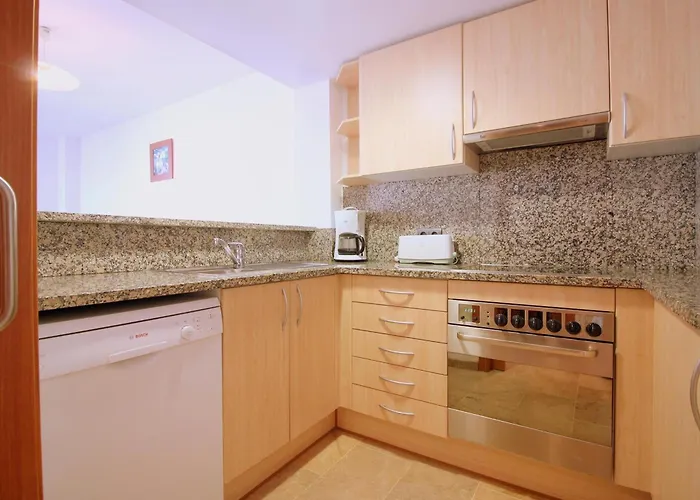 Apartament En Roses: Primera Linea De Mar, Piscina, Aire Acondicionado, Parking - Es-228-87 Roses
